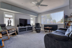 Lounge- click for photo gallery